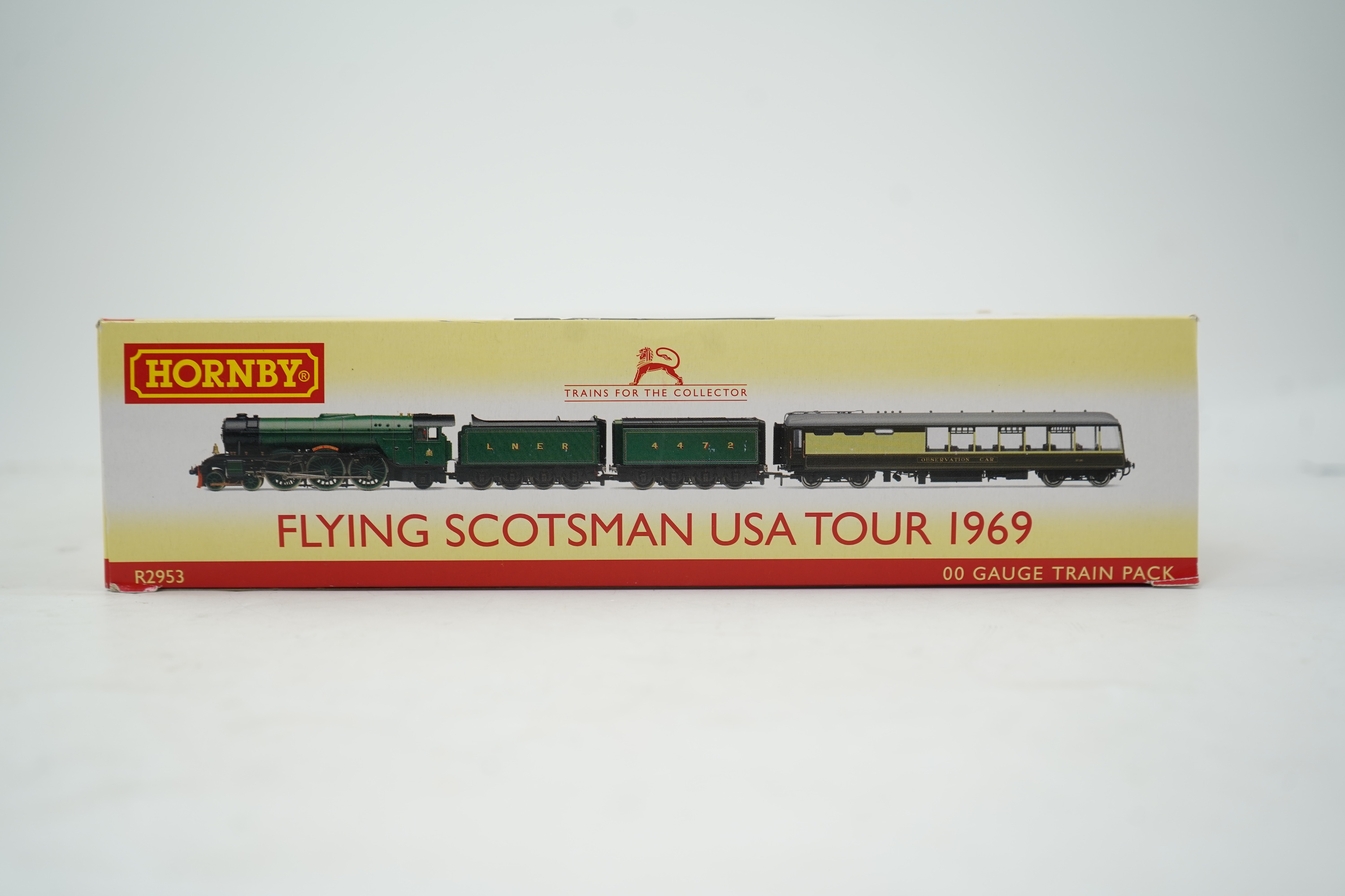 A Hornby Hobbies Flying Scotsman USA tour 1969 train pack (R2953), comprising LNER plus A3 locomotive with two tenders and an observation car